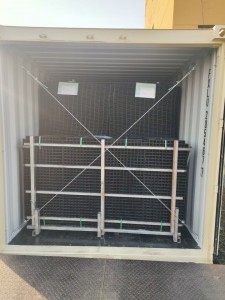 pvc welded mesh panel laoding